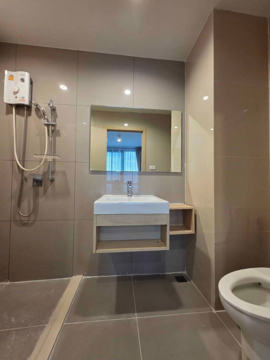 picture Condo for rent, New Noble Ngamwongwan (Studio), 21th floor, good location, near The Mall / hospital / Kasetsart University / next to expressway - 6/9