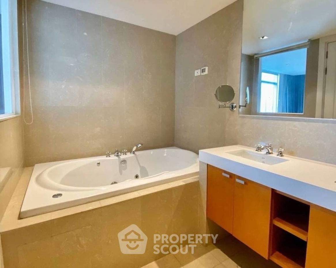 รูป คอนโด 3-ห้องนอน ที่ แอทธินี เรสซิเด้นซ์ ใกล้ BTS เพลินจิต (ID 2474550) - รูปที่ 8/9