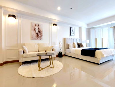 Condos for sale Jomtien Sai 2 : Studio at Rimhad Jomtien Condominium for Sale