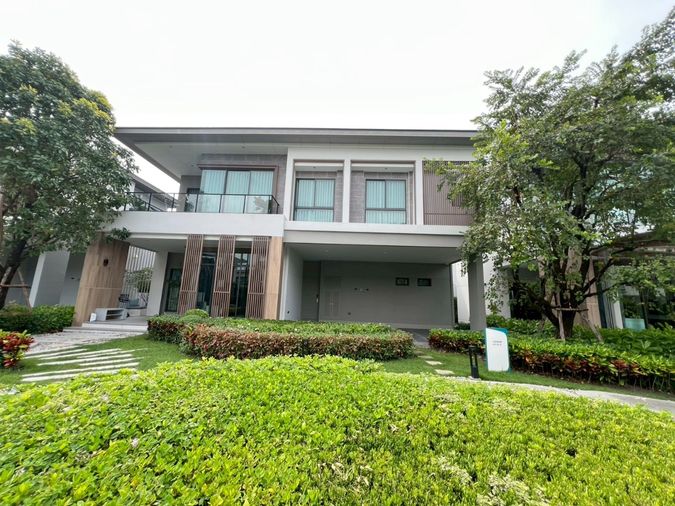 บ้านเดี่ยวหลังใหญ่ ทำเลศักยภาพ ทำเลบางนา ใกล้ทางด่วน 