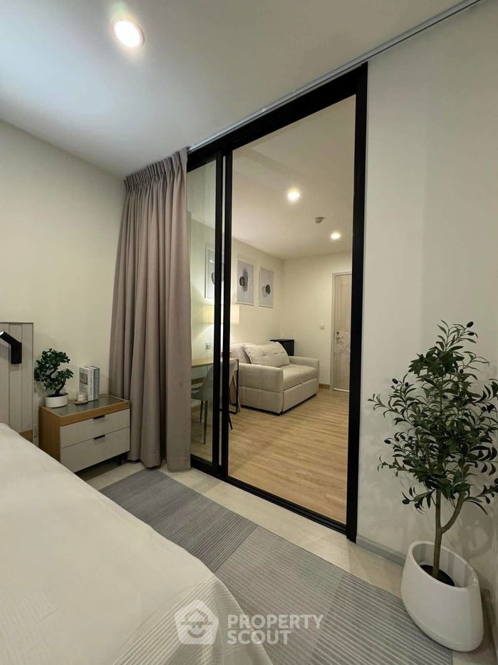 picture 1-BR Condo at Life Asoke near ARL Makkasan (ID 2473044) - 8/21