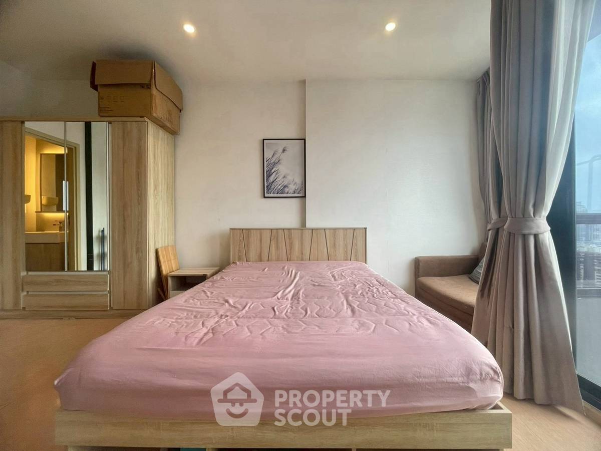 picture 1-BR Condo at Maru Ekkamai 2 near BTS Ekkamai (ID 2472886) - 2/8