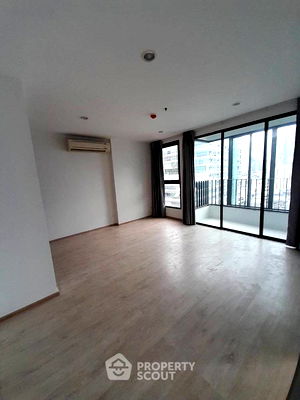 ขายคอนโด : คอนโด 2-ห้องนอน ที่ ไอดีโอ คิว จุฬา-สามย่าน ใกล้ MRT สามย่าน (ID 1705414)