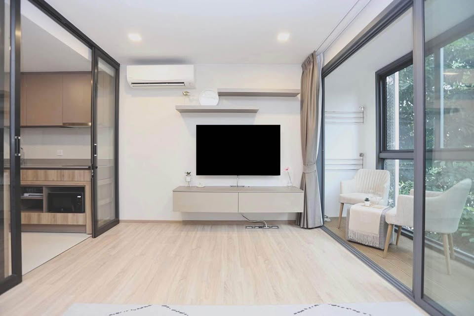 picture For rent: Taka Haus Ekkamai 12. Beautiful room, ready to move in. Near BTS Ekkamai.- RW007275 - 8/11