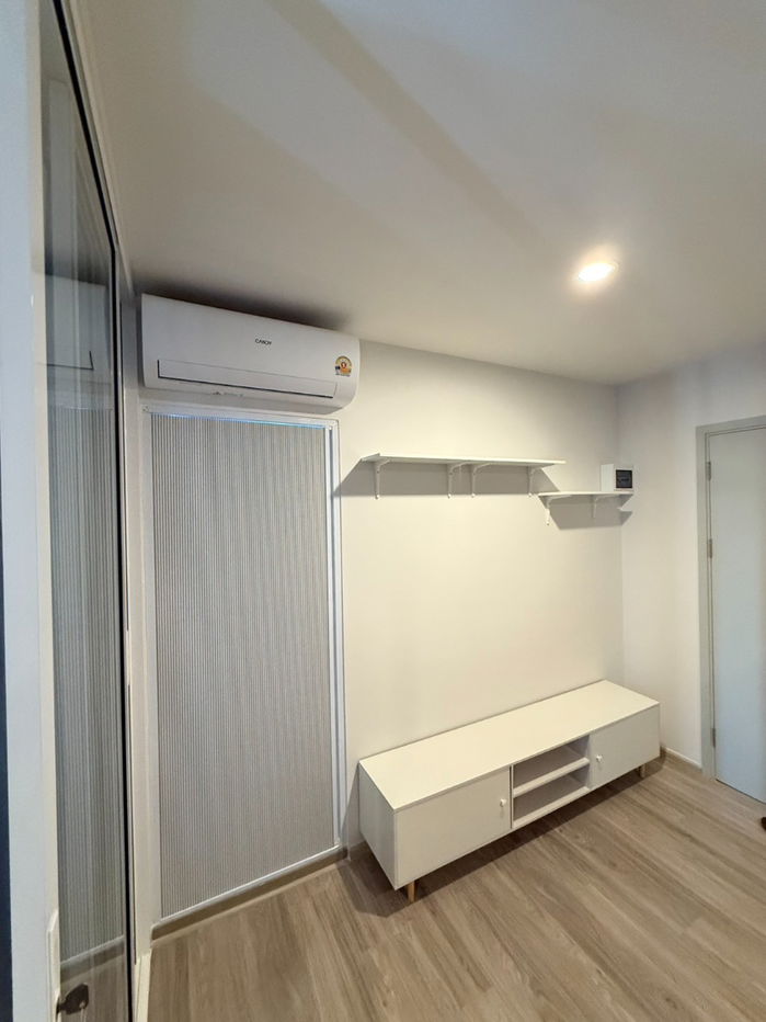 picture Regent Home Bangna (Wide-Front Unit) Location: 400 meters from BTS Bangna Building A, 23rd Floor - 4/30