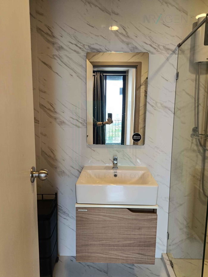 picture For rent Ideo Mobi Sukhumvit East Point STUDIO 18th floor Building A near BTS Bang Na. - 7/8