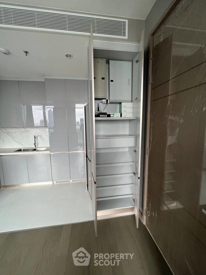 picture 2-BR 73 Sqm, 34th-Floor At The Esse, 100m to MRT Phetchaburi (ID 1385976) - 2/25