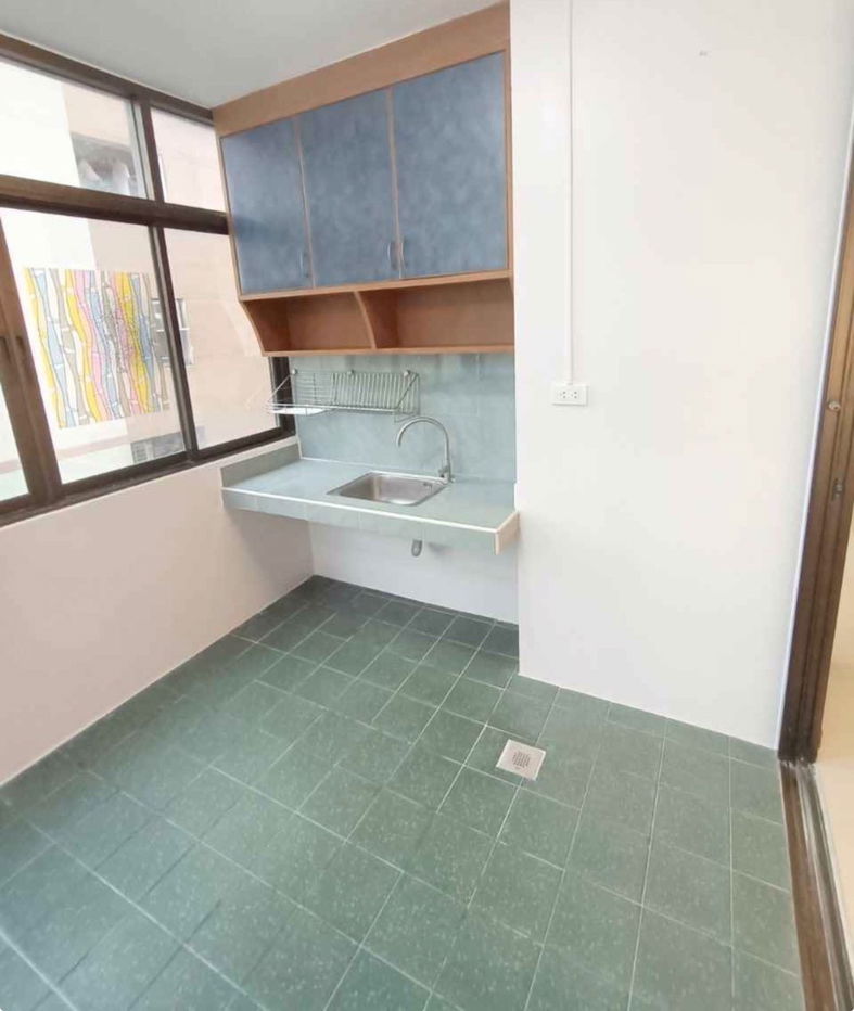 picture Ratchada City                 condo - 9/12