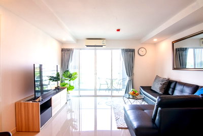 Condos for sale : 2 Bedrooms Sea Saran for Sale
