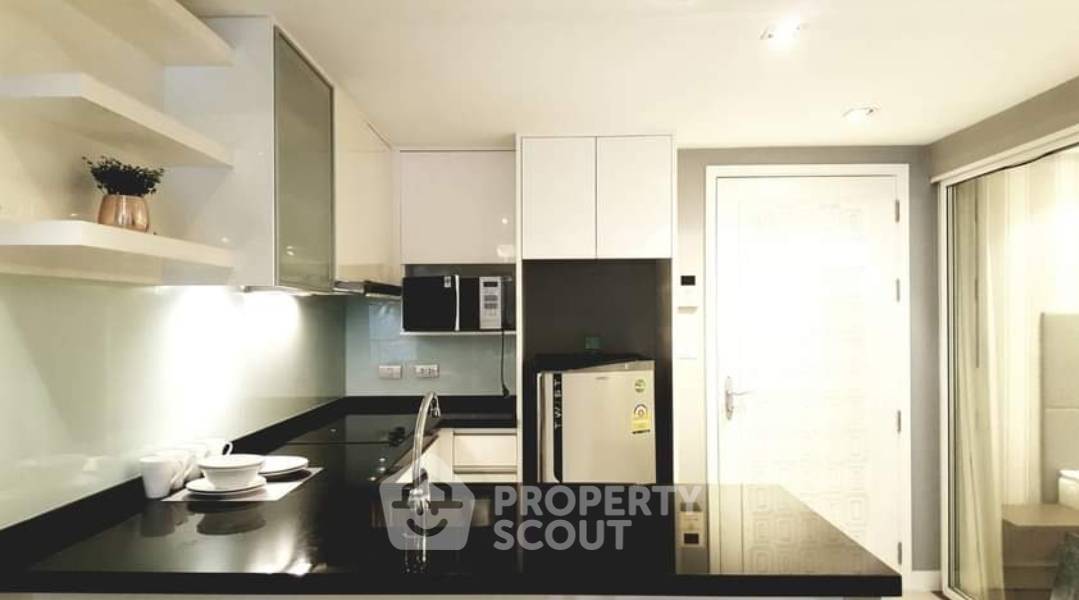 picture 2-BR Condo at Le Nice Ekkamai Condominium near BTS Ekkamai (ID 1372577) - 8/12