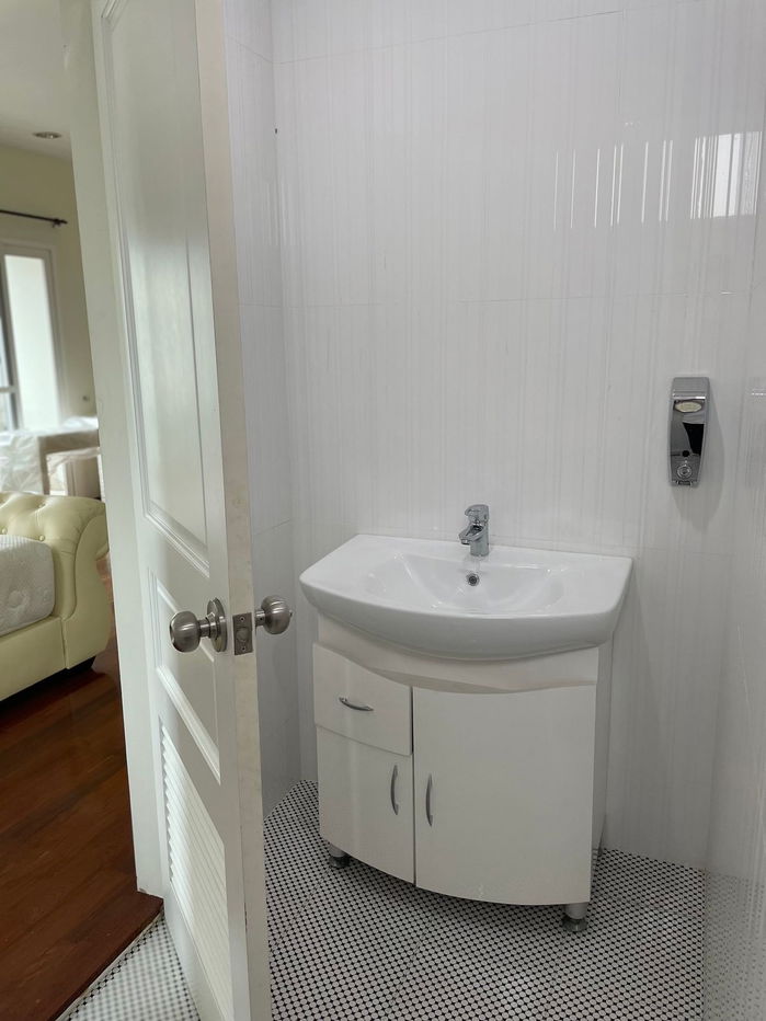 รูป 🏡 ให้เช่าทาวน์โฮมหรู 4 ชั้น / โฮมออฟฟิศ ทำเลย่านธุรกิจ ใกล้ BRT ถนนจันทน์ - รูปที่ 10/20