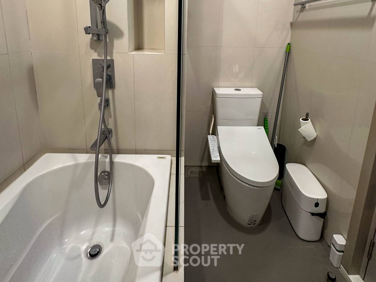 picture 1-BR Condo at Oka Haus Sukhumvit 36 near BTS Thong Lor (ID 2461267) - 17/23