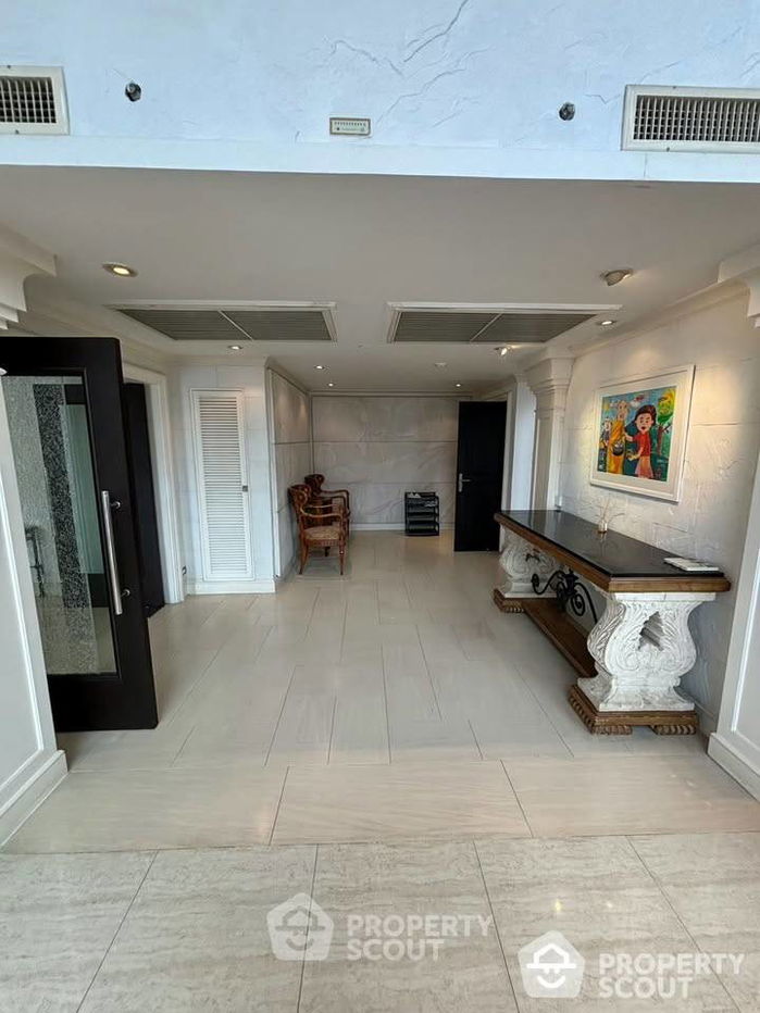 picture 4-BR Condo at All Seasons Mansion Condominium near BTS Phloen Chit (ID 2240530) - 13/26