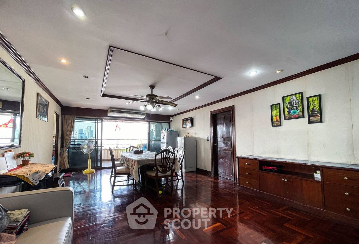 รูป คอนโด 3-ห้องนอน ที่ ลิเบอร์ตี้ พาร์ค คอนโดมิเนียม ใกล้ MRT สุขุมวิท (ID 1465300) - รูปที่ 6/15