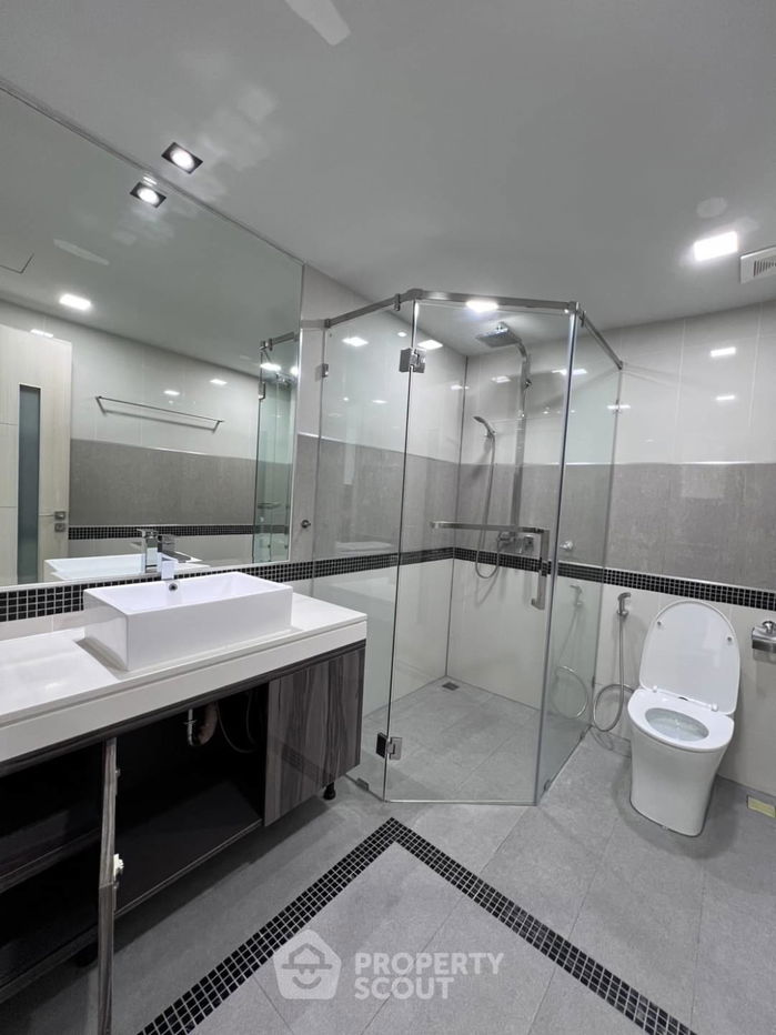 picture 1-BR Condo at Wongamat Tower Condominium close to Sanctuary of Truth (ID 2442348) - 3/12