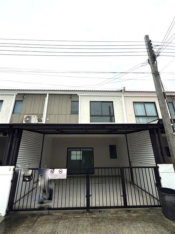 รูป ทาวน์โฮม เดอะ คอนเนค วงแหวน-พระราม 9 The Connect Wongwaen-Rama 9 เข้า-ออกได้หลายเส้นทาง ใกล้ทางด่วนศรีรัช (พระราม 9) - รูปที่ 1/29