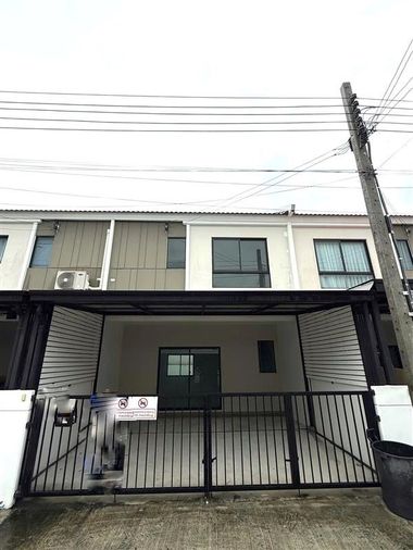 3-bed townhouse for sale, 99 sqm, 18.2 sq wah, The Connect Wongwaen - Rama 9