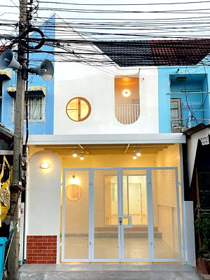 ทาวน์โฮม เดอะ สแควร์ บางใหญ่ : ขายทาวน์เฮ้าส์ 2 ชั้น หมู่บ้านรัตนาวดี บางบัวทอง พื้นที่ 16.1 ตารางวา 2 ห้องนอน 2 ห้องน้ำ ตกแต่งใหม่พร้อมอยู่ 