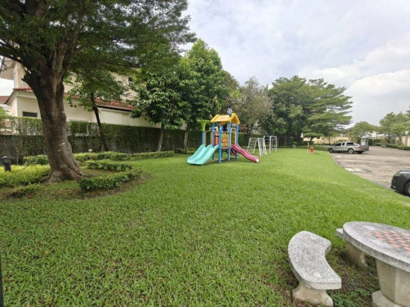 picture Renovated second-hand house for sale in Golden Legend Sathorn-Kanlapaphruek project, near Bang Wa and Wutthakat BTS stations (Green Line) - 18/22