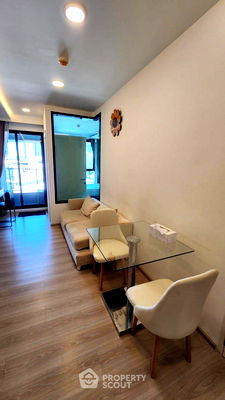 คอนโดให้เช่า : คอนโด 1-ห้องนอน ที่ วีธารา สุขุมวิท 36 ใกล้ BTS ทองหล่อ (ID 2474616)