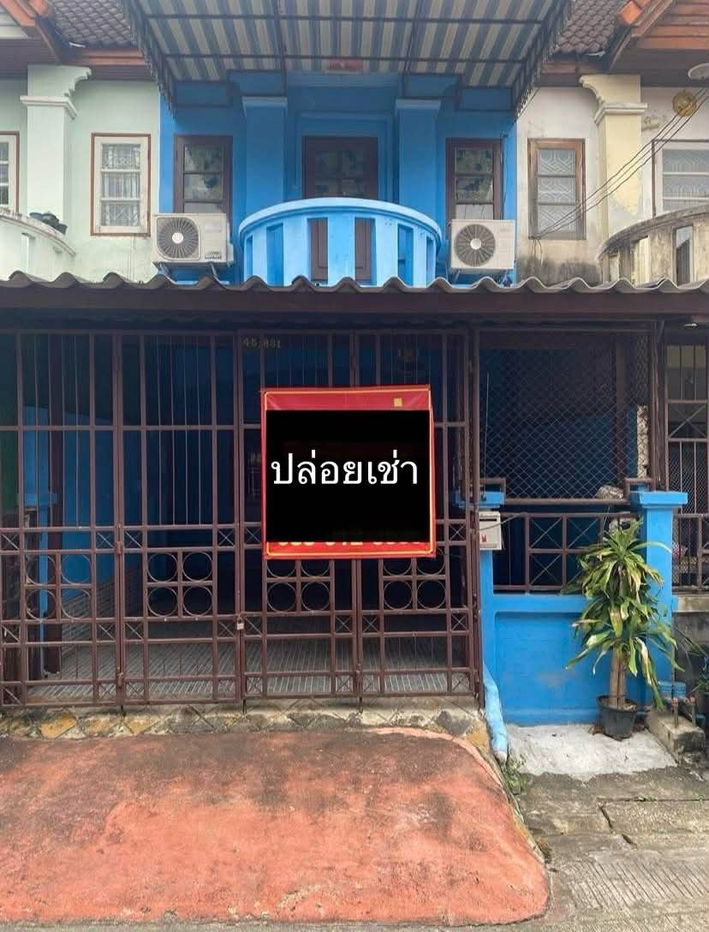 picture Townhouse for rent in a prime location, Pongsirichai 4 Village, Phetkasem 81. - 1/9