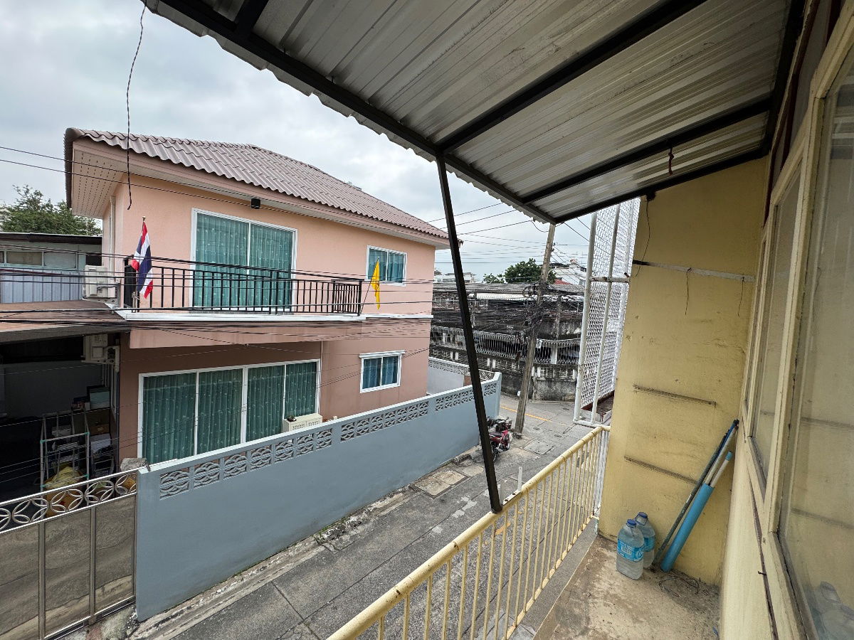 รูป ขายตึกแถว 2 ชั้น 9 ตร.วา จรัญสนิทวงศ์ 69 ห่าง MRT สิรินธร 750 เมตร 1.8 ล้านบาท - รูปที่ 8/11