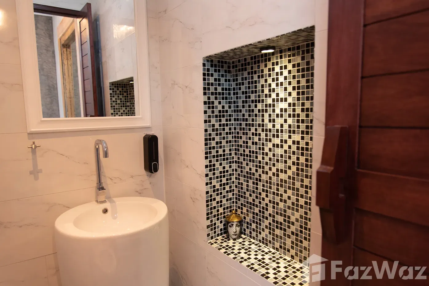 picture 10 Bedroom Villa for sale in Rawai, Phuket  1884248 - 4/43