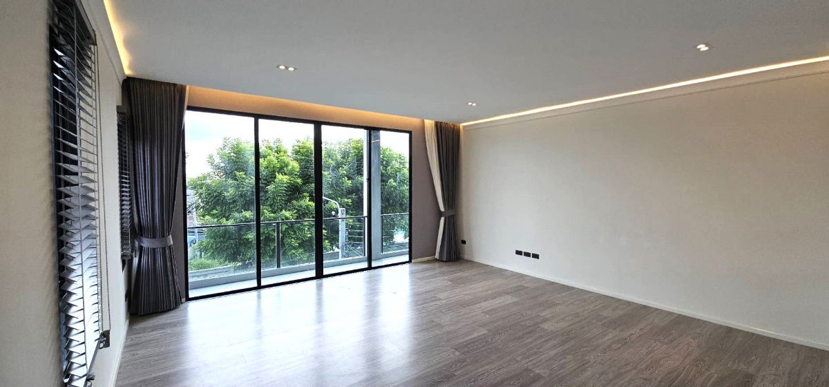 picture Home office for sale, Vibhavadi 64. 3.5-story home office with land (57.7 sq.wa). Beautifully renovated and ready to move in. - 13/19