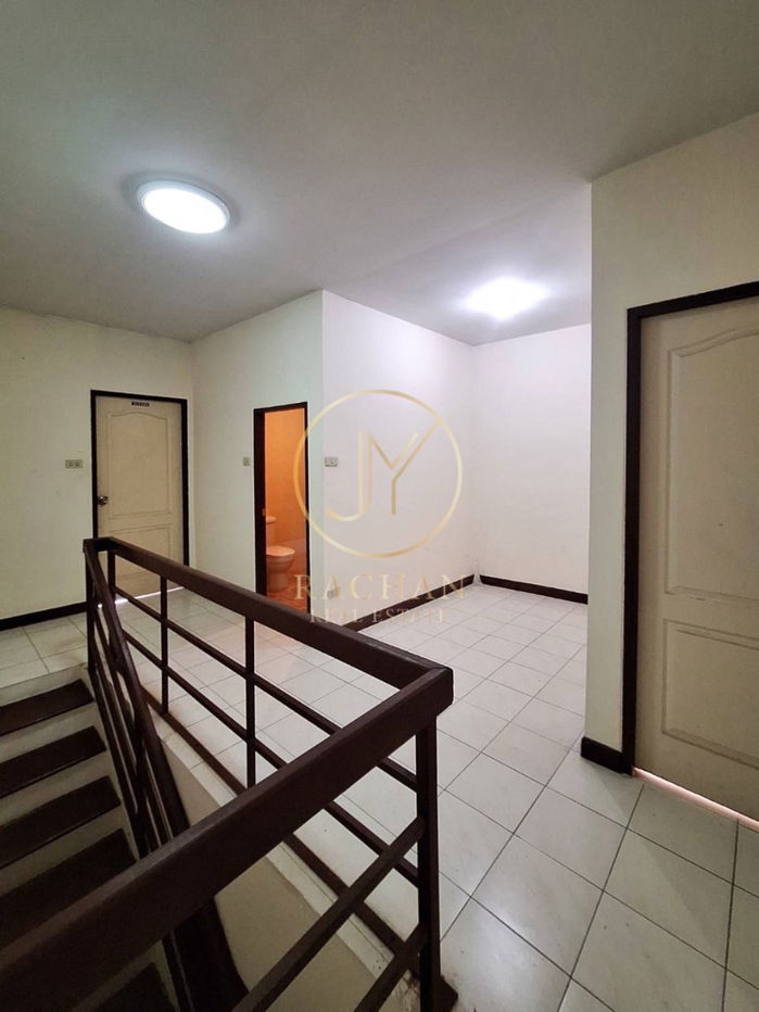 รูป ขายด่วน ทาวน์เฮ้าส์ 3 ชั้น ตามสภาพ ซ.พิบูลสงคราม 22 แยก 6 (ซ.วัดกำแพง8) เนื้อที่ 23.3 ตร.ว พื้นที่ใช้สอย 140 ตร.ม - รูปที่ 10/18