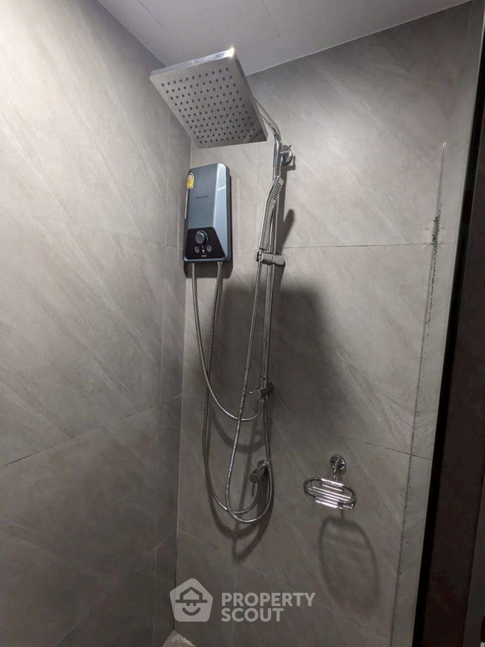 picture 2-BR Condo at Ideo Chula Samyan near MRT Sam Yan (ID 2457185) - 10/19