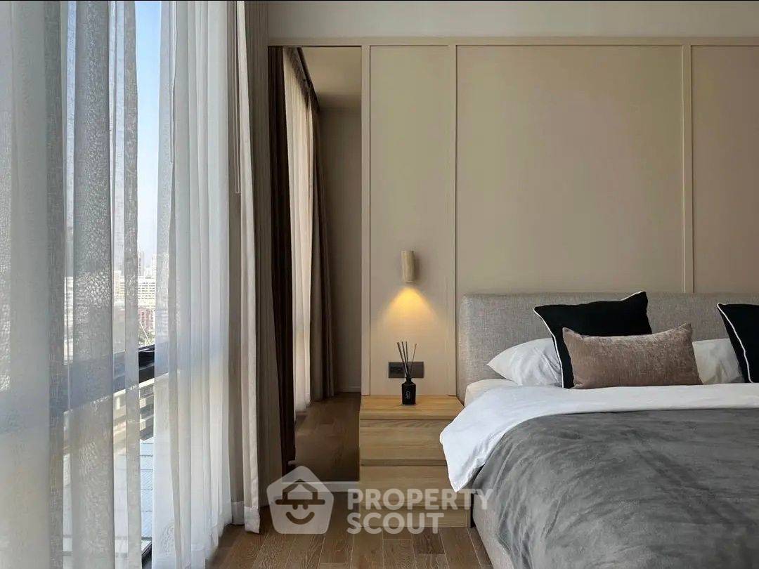 picture 1-BR Condo at Muniq Langsuan near BTS Ratchadamri (ID 2474693) - 9/10