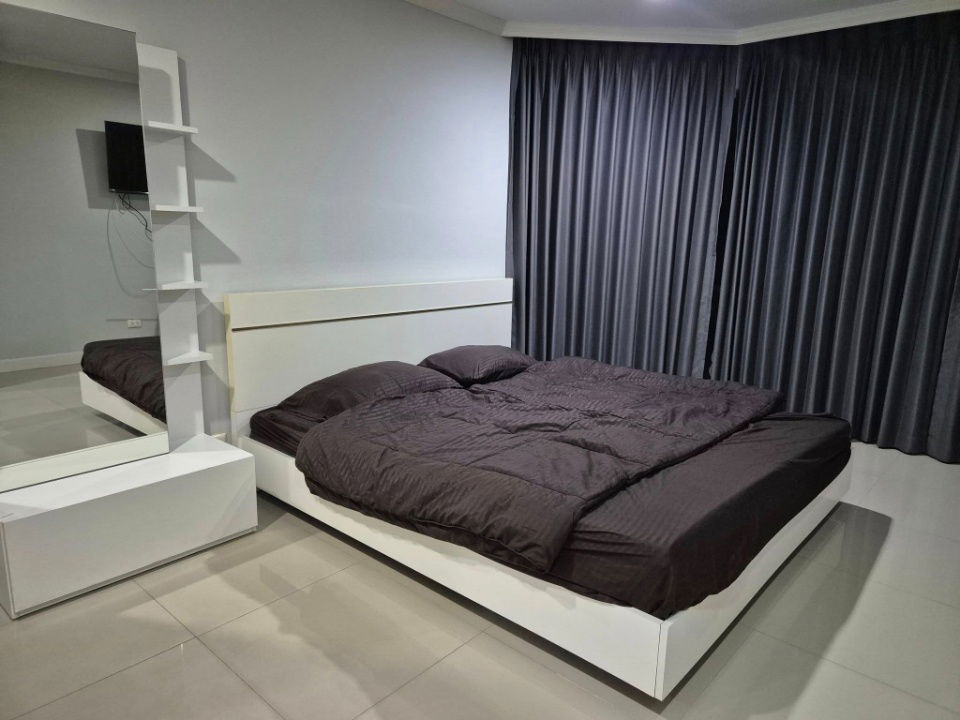 picture For rent: Sukhumvit Suite, fully furnished with appliances, ready to move in. - RW007274 - 2/13