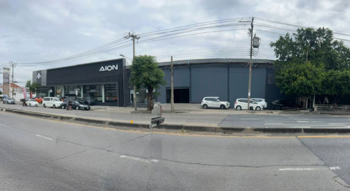 รูป ✨ ขายที่ดินแปลงสวย 688 ตร.ว. พร้อมโชว์รูม บนถนนพิบูลสงคราม - รูปที่ 1/7