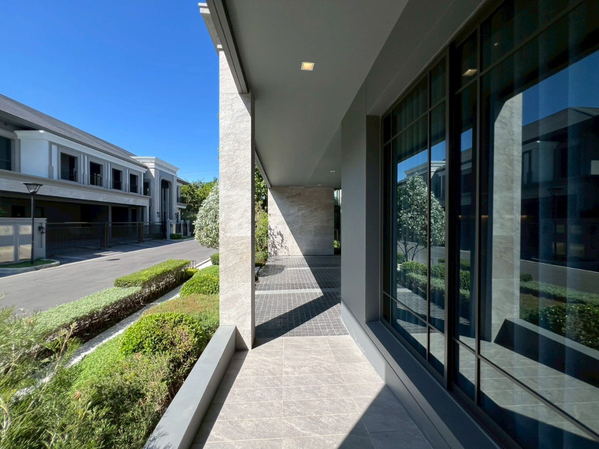 picture A luxurious two-story mansion in the GRAND BANGKOK BOULEVARD State BANGNA project offers you relaxation and tranquility. - 6/13