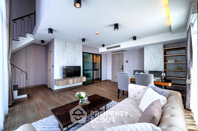 Condos for sale Kluaynamthai 2 Hospital  : 3-BR Condo at The Unique Sukhumvit 62/1 near BTS Bang Chak (ID 1595725)
