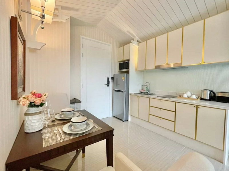 ขายคอนโด : Grand Florida Condo 1 Bedroom for Sale
