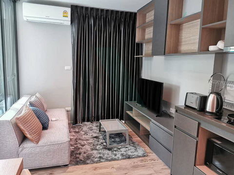 For rent ASPEN LASALLE 1 bedroom 2nd floor Building B near BTS Bearing.