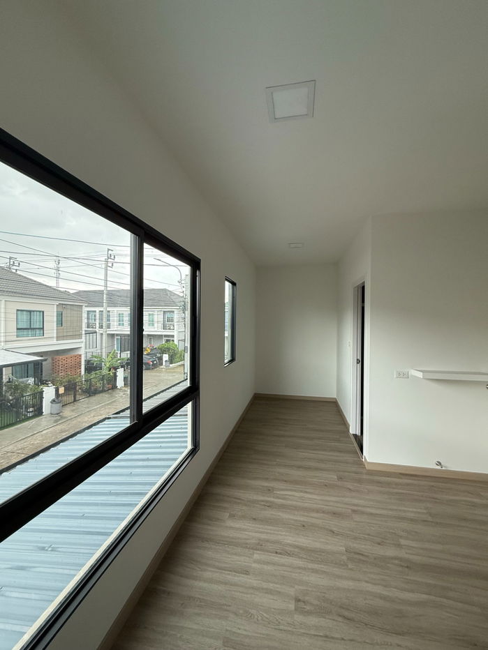 รูป ทาวน์โฮม เดอะ คอนเนค วงแหวน-พระราม 9 The Connect Wongwaen-Rama 9 เข้า-ออกได้หลายเส้นทาง ใกล้ทางด่วนศรีรัช (พระราม 9) - รูปที่ 16/29