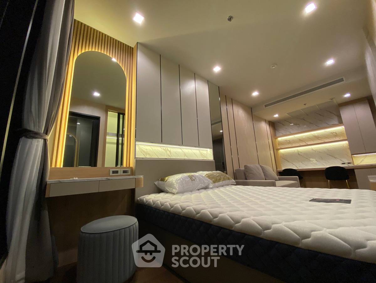 รูป คอนโด 1-ห้องนอน ที่ ไอดีโอ คิว วิคตอรี่ ใกล้ BTS อนุสาวรีย์ชัยสมรภูมิ (ID 985457) - รูปที่ 2/8