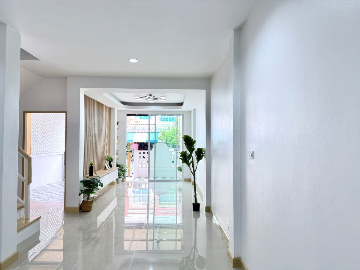 รูป ทาวน์เฮาส์2ชั้น ต้นโครงการ ตกแต่งรีโนเวทใหม่ ม.เพ็ญศิริ4 ซ.เลียบวารี25/1 คู้ขวา หนองจอก พร้อมเฟอร์ฯ - รูปที่ 8/25