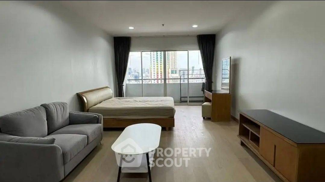 picture Studio Condo at The Platinum Condominium near ARL Ratchaprarop (ID 2476182) - 6/7