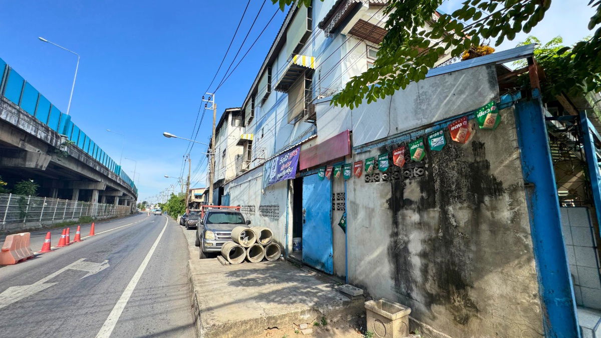 รูป ให้เช่าอาคารพาณิชย์ 3 ชั้นพร้อมโกดังเก็บสินค้า พื้นที่กว่า 52.8 ตารางวา ตำแหน่งหัวมุมถนนใหญ่ประชาอุทิศ และ ซอยประชาอุทิศ 99 - รูปที่ 2/33