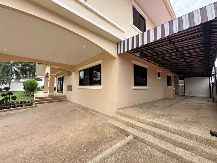 picture Large Pool Villa in Pattaya for Sale in Pattaya near HIGATE International school - 20/32