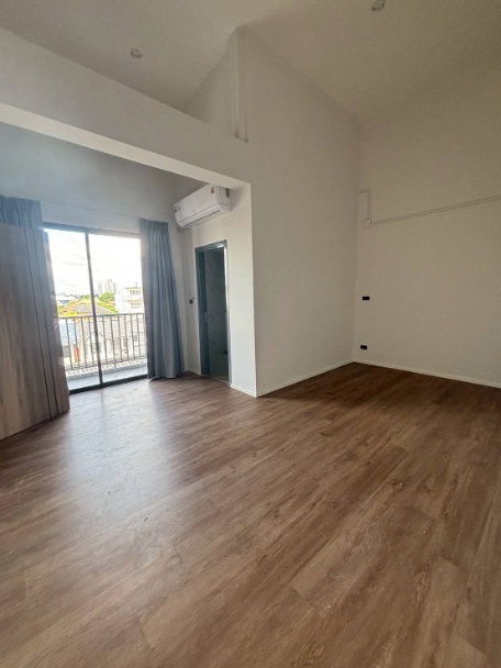 รูป ให้เช่า 𝐁𝐑𝐈𝐓𝐓𝐎𝐍 𝐋𝐚𝐝𝐩𝐫𝐚𝐨 𝟒𝟏 โฮมออฟฟิศสวยสไตล์อังกฤษ มี2สองตึกว่างพร้อมอยู่ค่ะ🌿💫 - รูปที่ 21/22