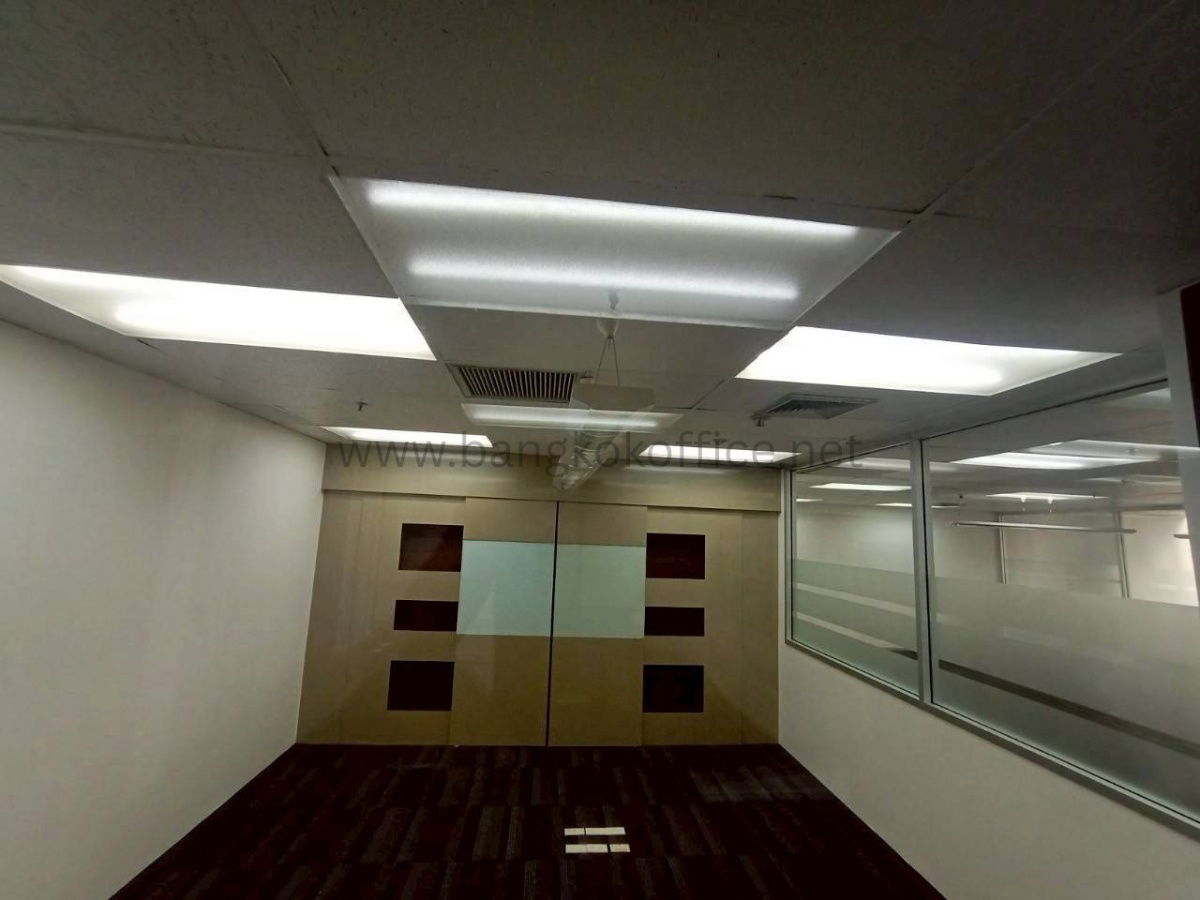 picture Office for rent on Asoke Road - near MRT Phetchburi - 3/7