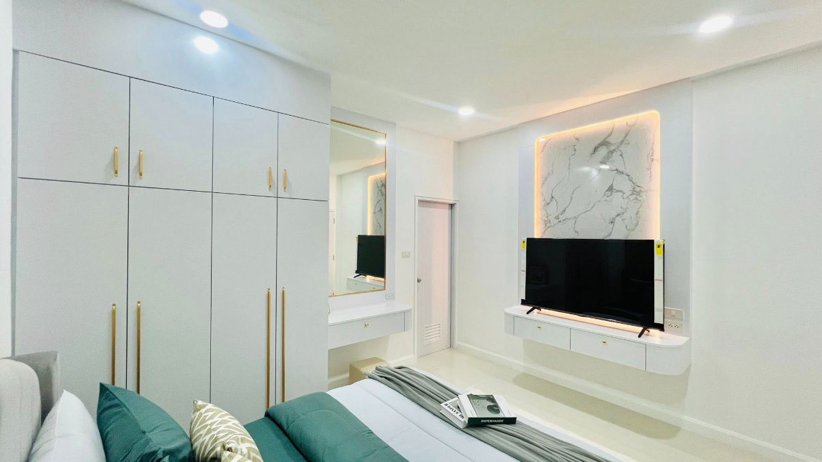 รูป ขายบ้านพัทยา 4 ห้องนอน ทำเลหนองไม้แก่น พร้อมสระว่ายน้ำส่วนตัว ตกแต่งบิวท์อินทั้งหลัง - รูปที่ 18/44