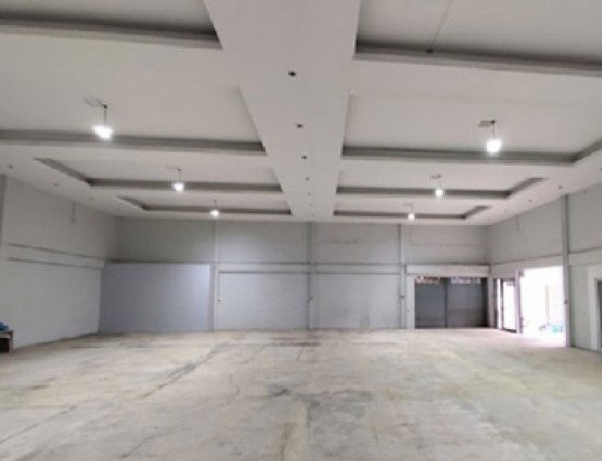 รูป ให้เช่า โกดังพร้อมสำนักงาน ซอยลาดพร้าววังหิน เข้าซอยไม่ลึก 50 เมตร / พื้นที่โกดัง 420 ตารางเมตร / รถสิบล้อเข้าซอยได้ - รูปที่ 5/10