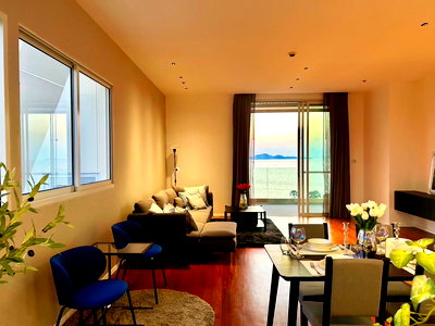 Condos for sale : The Cove Pattaya 1 Bedroom for Sale
