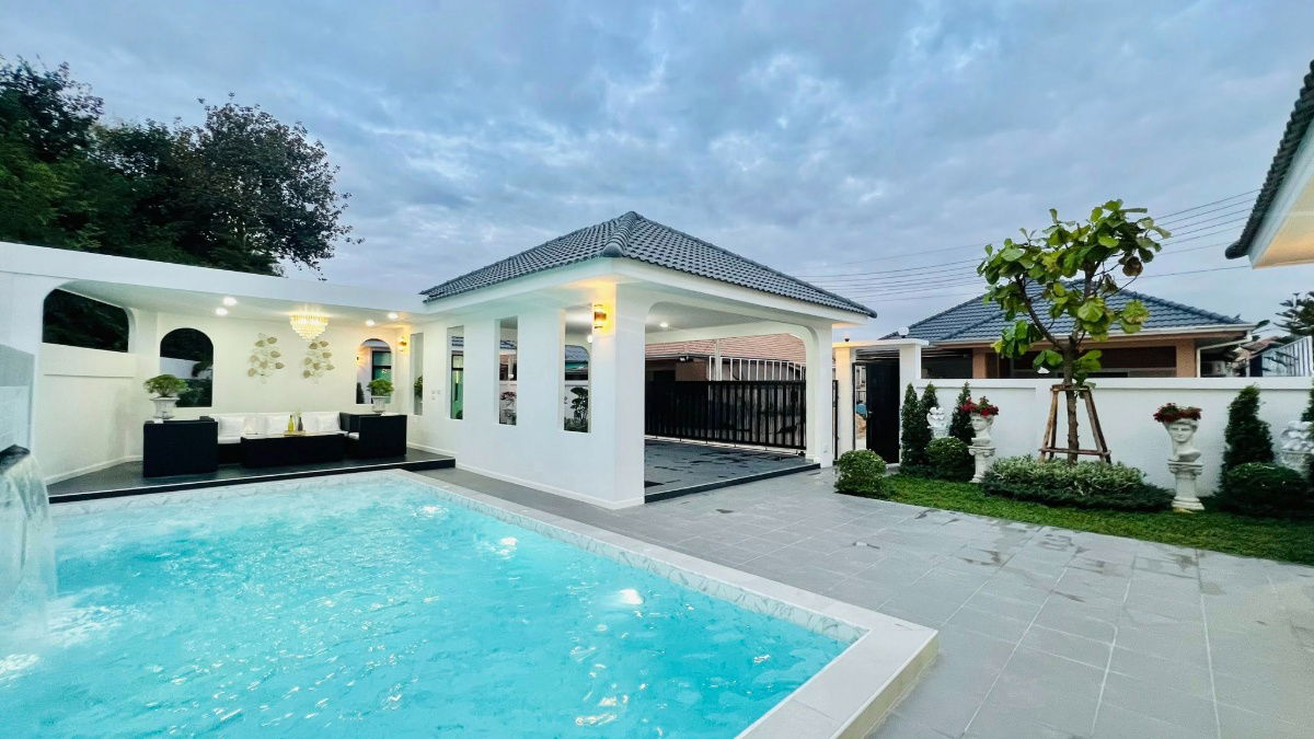 รูป ขายบ้านพัทยา 4 ห้องนอน ทำเลหนองไม้แก่น พร้อมสระว่ายน้ำส่วนตัว ตกแต่งบิวท์อินทั้งหลัง - รูปที่ 2/44