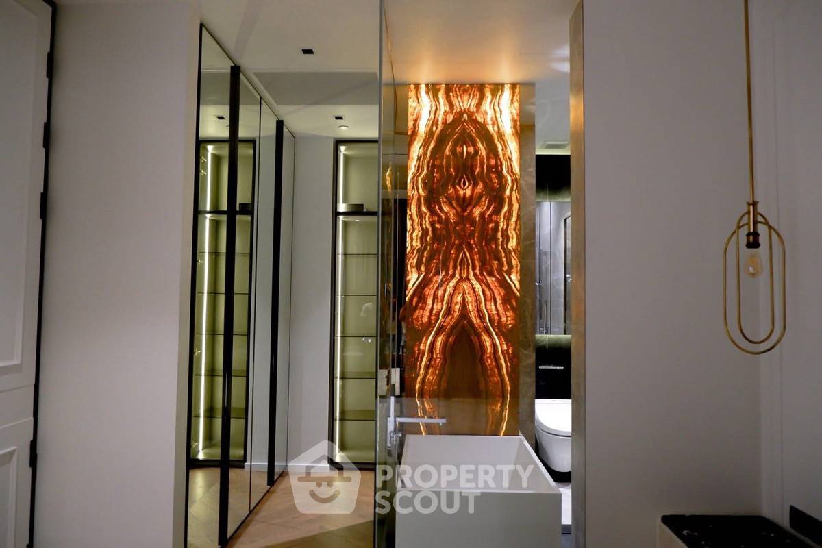 picture 1-BR Condo at 28 Chidlom near BTS Chit Lom (ID 2475739) - 8/12
